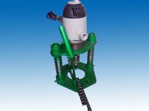 點擊查看詳細(xì)信息<br>標(biāo)題：開孔機 閱讀次數(shù)：3577